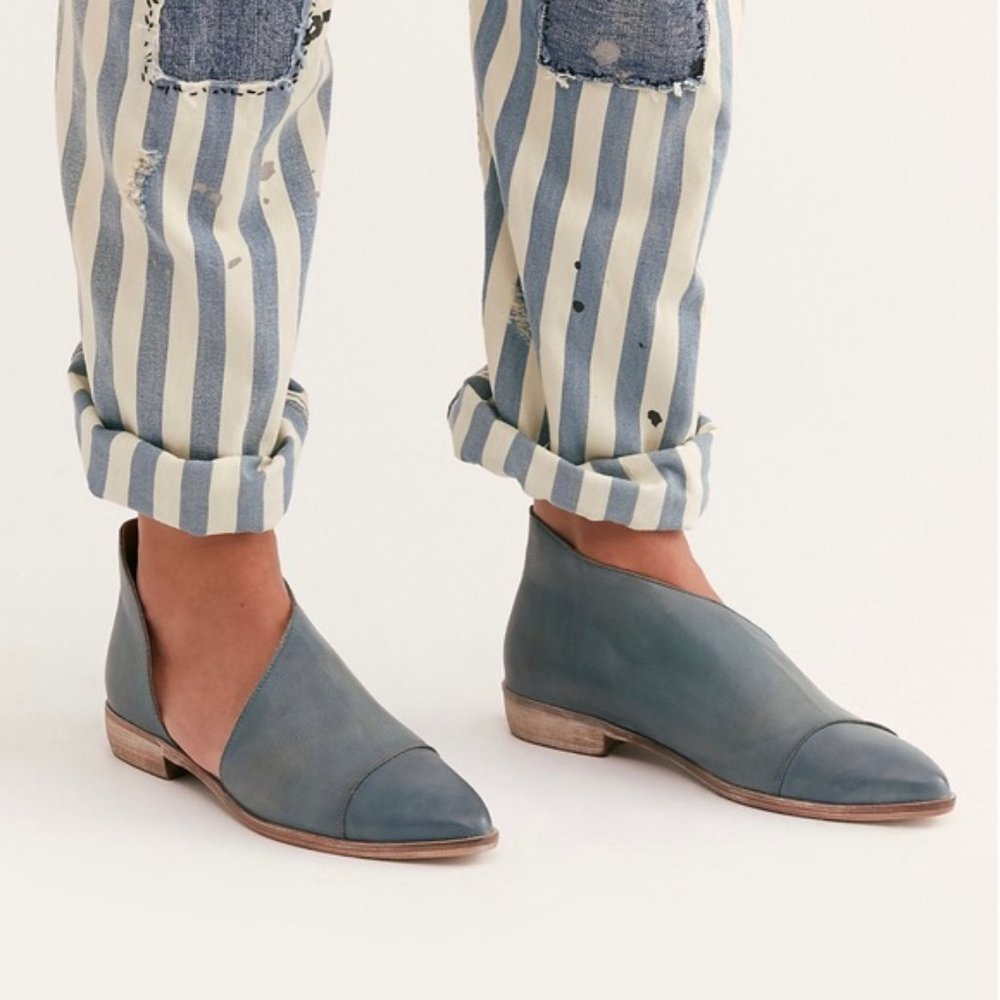 Free People - Royale Flat- NWOT - Size 10 / EU 40